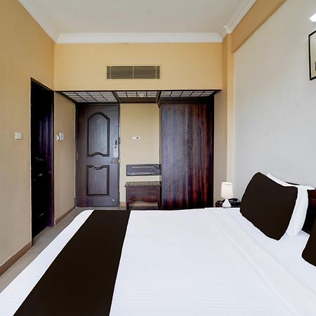 Hotel Super Townhouse Koyambedu Madrás Exterior foto